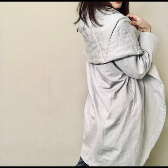 Like new Young Fabulous & Broke S/M - Picture 2 of 6